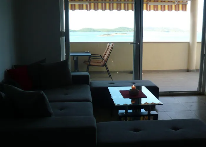 Apartment Miramare *